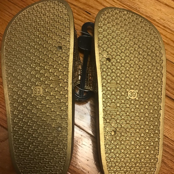 Women's Rhinestone Heart Slip-on Flip-Flop Sandals - Picture 2 of 6